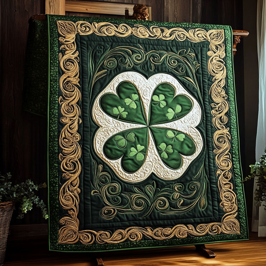 Celtic Clover Charm Quilted Blanket - Baby (30" x 40")