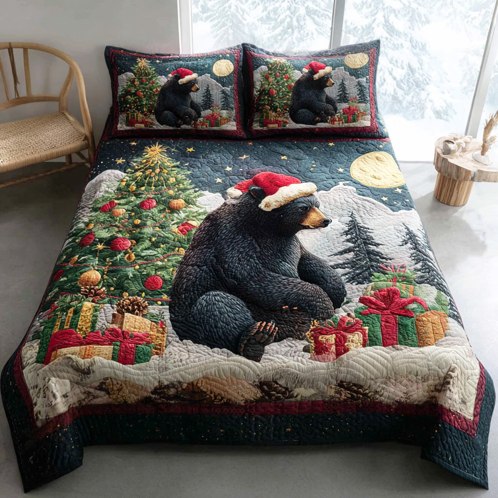 Cozy Winter Bear 3-Piece Quilted Bedding Set - Single (59" x 70")