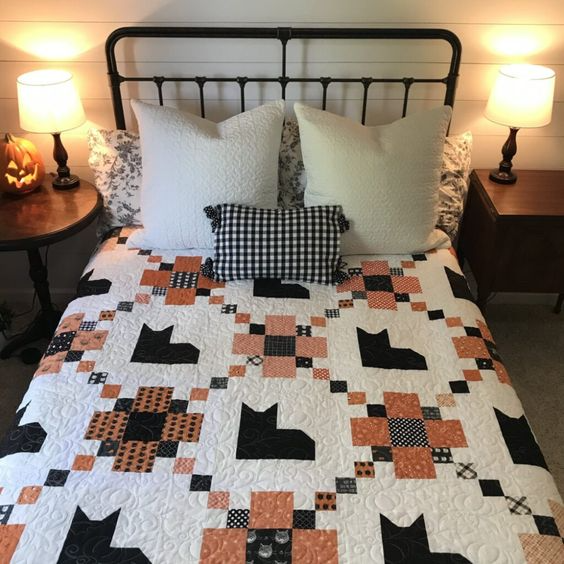 Eerie Fog Quilted Blanket - Throw (55" x 60")