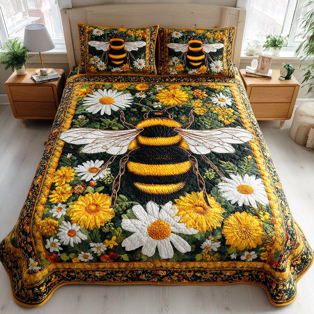 Golden Hive 3-Piece Quilted Bedding Set - Single (59" x 70")