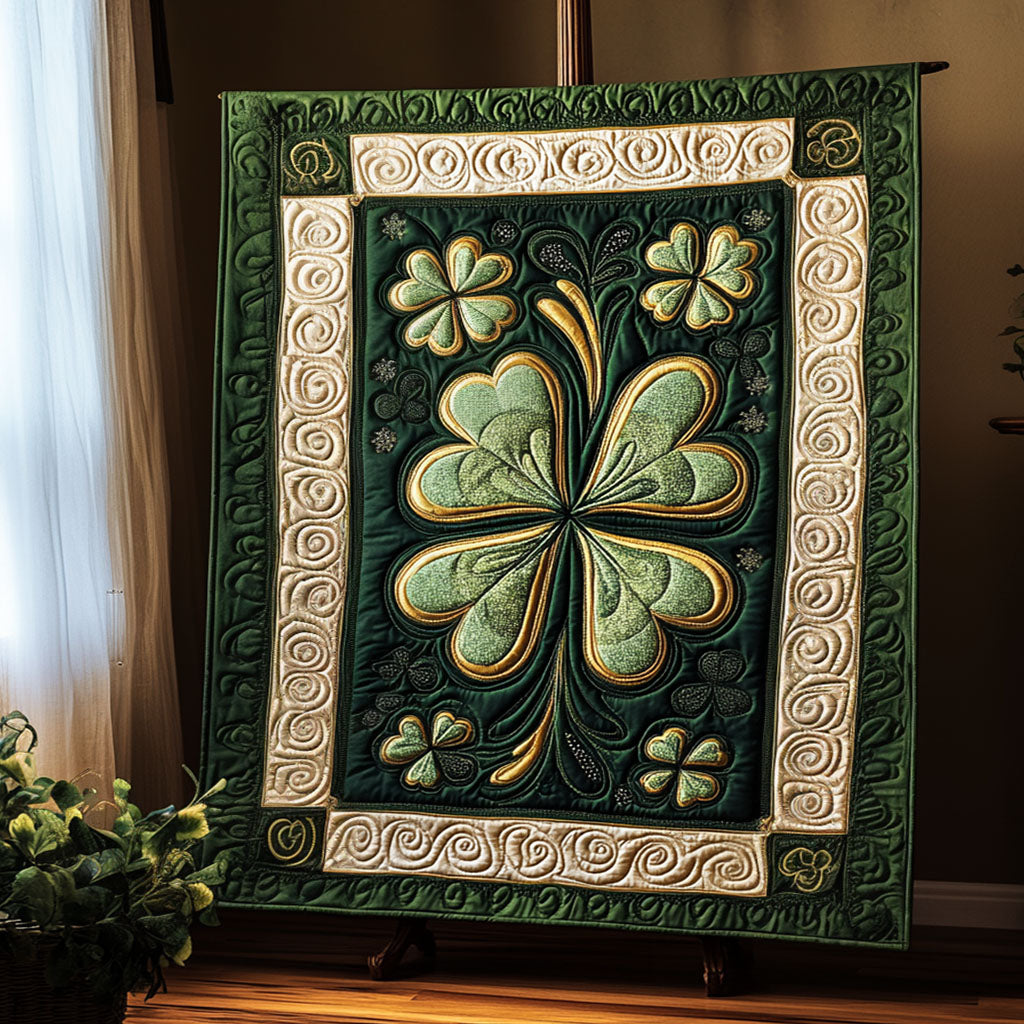 Golden Shamrock Bliss Quilted Blanket - Baby (30" x 40")