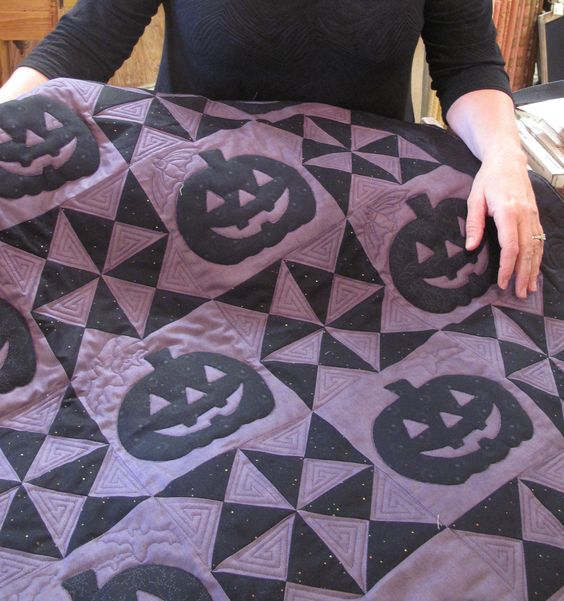 Haunted House Halloween Quilted Blanket - Throw (55" x 60")
