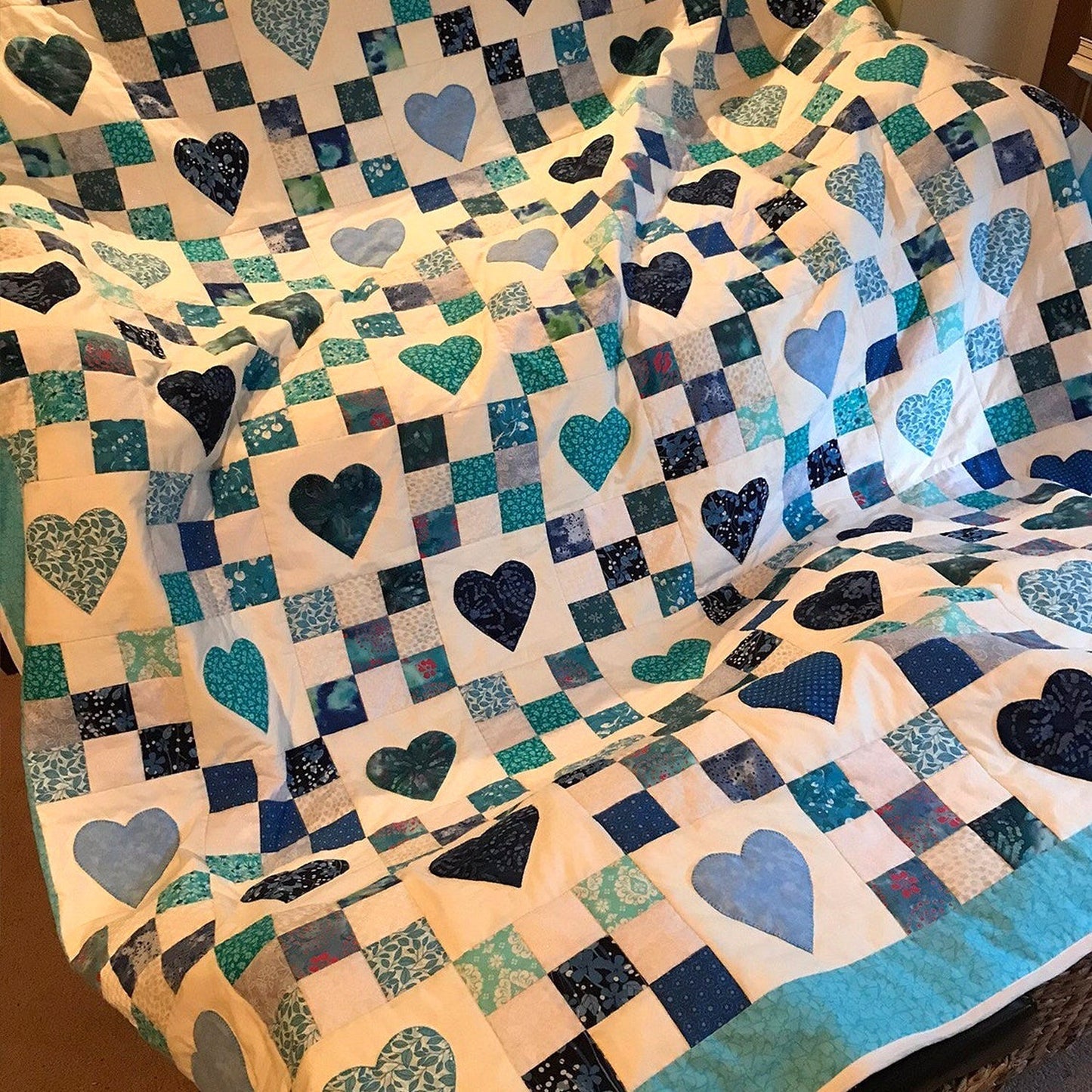 Heart Patchwork Quilted Blanket - Throw (55" x 60")