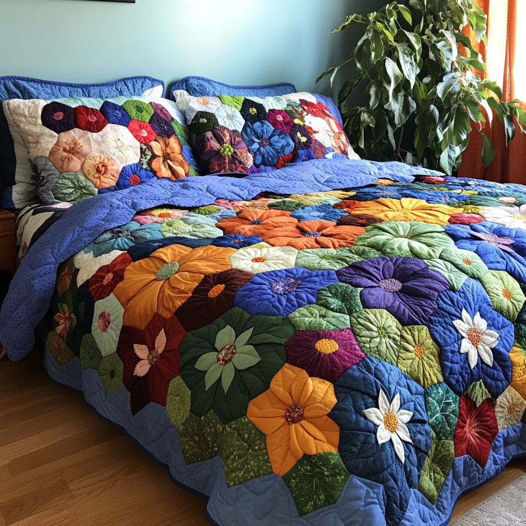 Hexa Bloom 3-Piece Quilted Bedding Set - Single (59" x 70")
