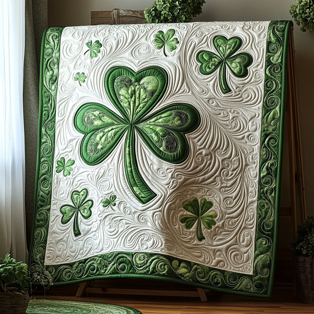 Verdant Wishes Quilted Blanket - Baby (30" x 40")
