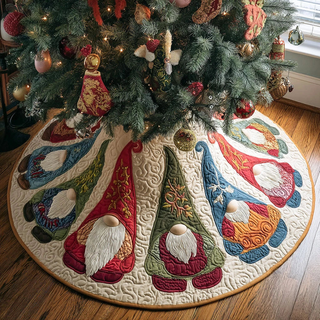 Glitter Gum Christmas Quilted Tree Skirt