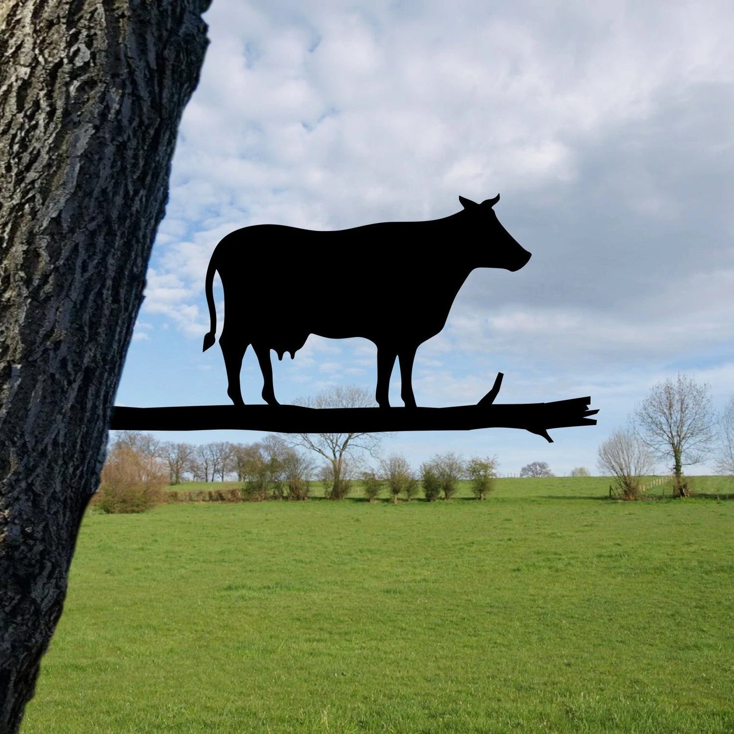 Cow Cattle Metal Tree Stake, Housewarming Farmhouse Art Laser Cut Metal Signs Custom Gift Ideas