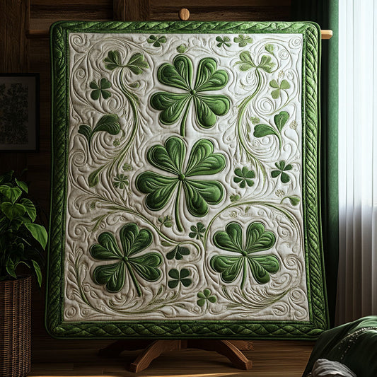 Four-Leaf Fantasy Quilted Blanket - Baby (30" x 40")