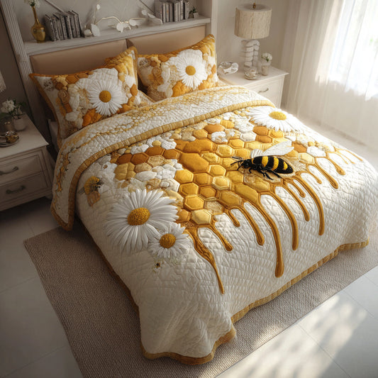 Honey Drip Bee 3-Piece Quilted Bedding Set - Single (59" x 70")
