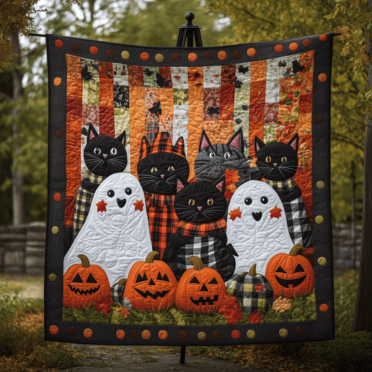 Spooky Feline Quilted Blanket - Throw (55" x 60")