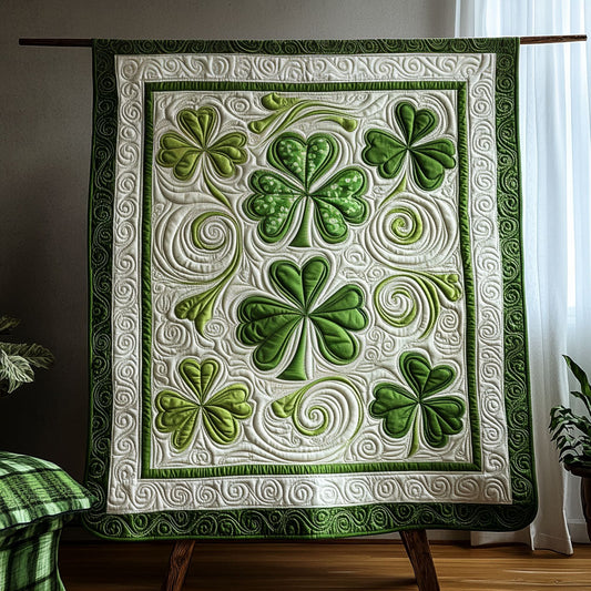 Timeless Shamrock Quilted Blanket - Baby (30" x 40")