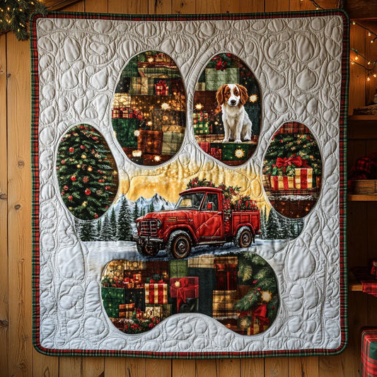 Border Collie Paw Holiday Quilt Blanket