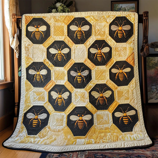 Cozy Bee Quilt Blanket