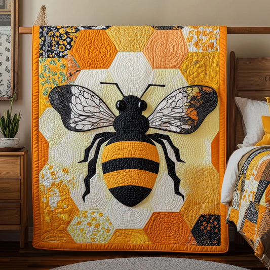 Cozy Bee Quilt Blanket