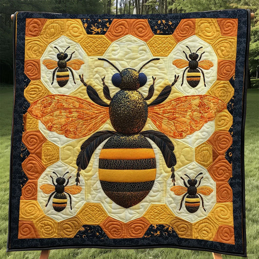 Farmhouse Bee Quilt Blanket