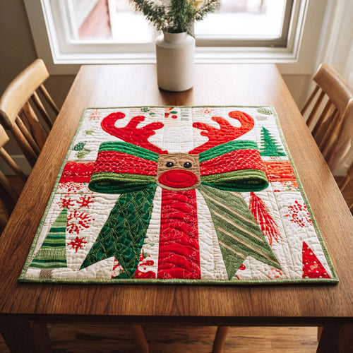 Holiday Knot Quilted Table Topper