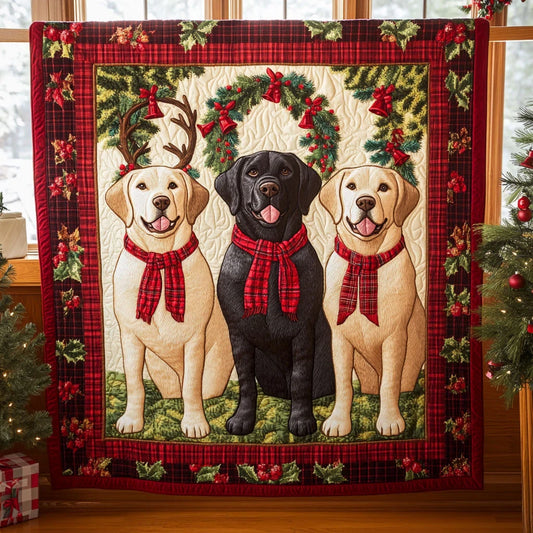 Labrador In Plaid Quilt Blanket