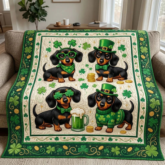 Lucky Dachshund Clover Quilt Blanket