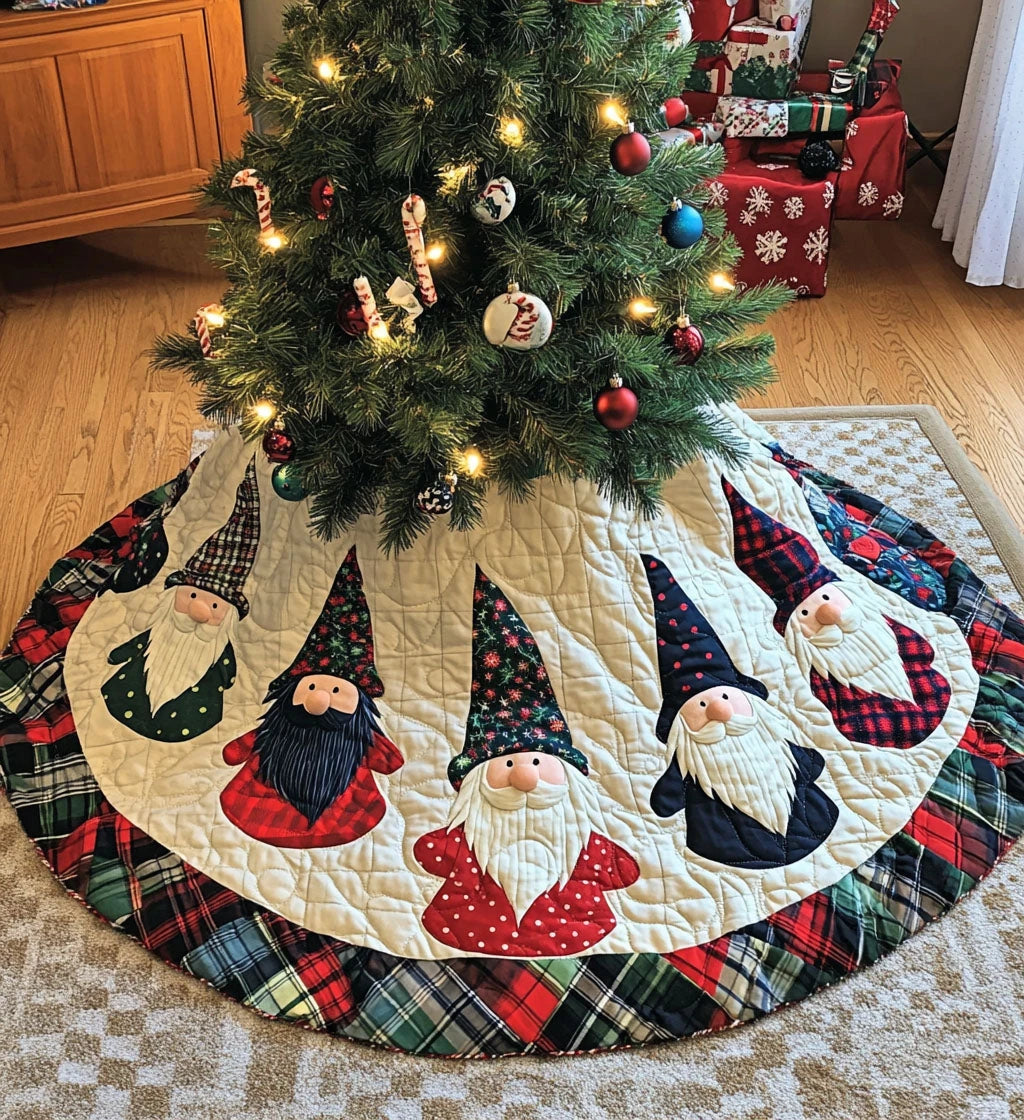 Noel Nostalgia Quilted Christmas Tree Skirt
