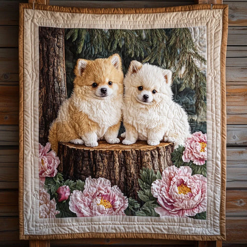 Pom Pom Couple Quilt Blanket
