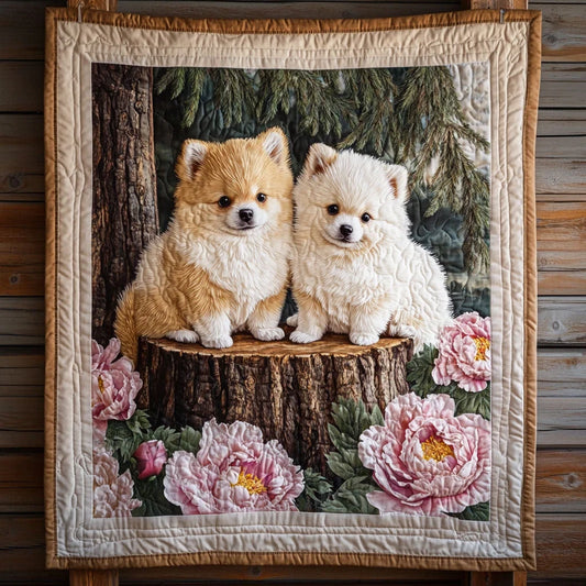 Pom Pom Couple Quilt Blanket